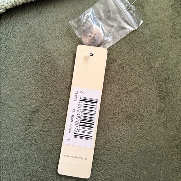 NWT Cyrus Sweater Vest - Picture 5 of 5